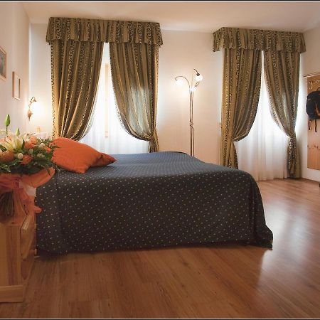 Chalet Al Faggio Guest House Lenzumo di Concei Exterior photo