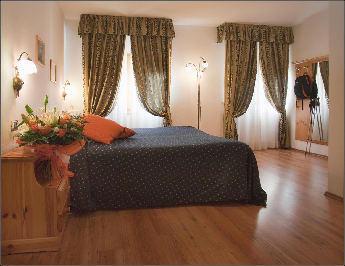 Chalet Al Faggio Guest House Lenzumo di Concei Exterior photo